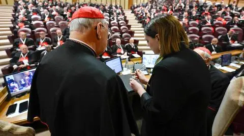 Pierścień Rybaka został symbolicznie zniszczony podczas kongregacji w przeddzień konklawe (6.05.2025)