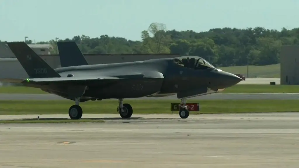 Myśliwiec F-35 "Husarz"