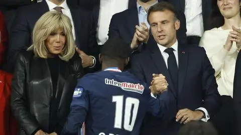 Noc chaosu po wygranym finale. Macron: niedopuszczalne