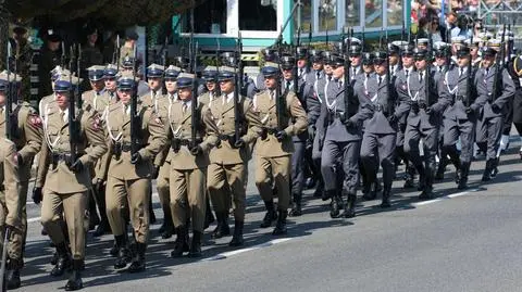 Defilada podczas Święta Wojska Polskiego