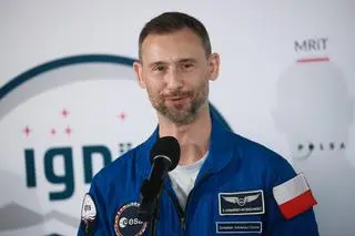 Polski astronauta, członek załogi misji Axiom-4 dr Sławosz Uznański-Wiśniewski już w Warszawie