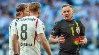 Głośna czerwona kartka piłkarza Legii anulowana. "Rażący błąd"