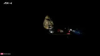 Wodowanie kapsuły Dragon 