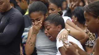 Mieszkańcy opłakują ofiary policyjnej akcji w Rio de Janeiro