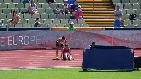 Zatrzymał się, by pomóc cierpiącemu rywalowi. Niezwykła postawa na mistrzostwach Europy