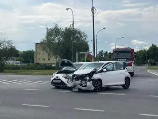 Zderzenie dwóch aut w Piasecznie 