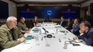 Uczestnicy grupy opracowującej gwarancje bezpieczeństwa dla Ukrainy