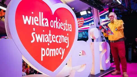 Sto lat dla smoka i spacer o północy. Kraków gra z WOŚP