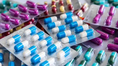 "Pacjenci postrzegają antybiotyk jako panaceum na wszystko". Lekarze alarmują
