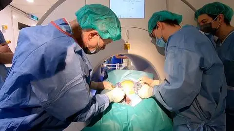 "Otwieramy nowy rozdział dla grupy chorych". Pionierska operacja