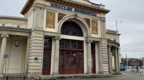 Front budynku dworca Wrocław Świebodzki