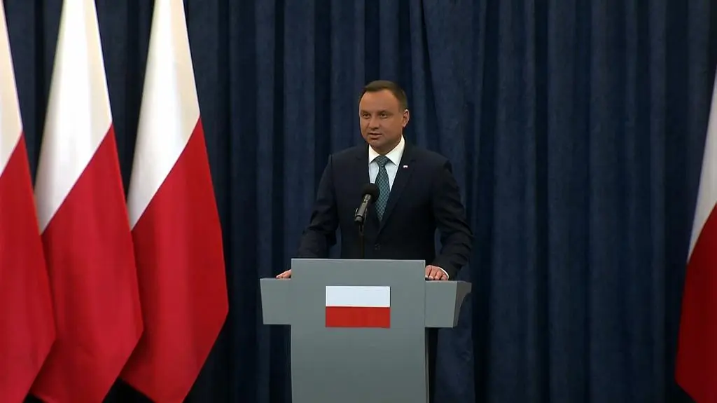 Prezydent Duda: wielu ludzi zaoferowało mi pomoc żeby te ustawy naprawić
