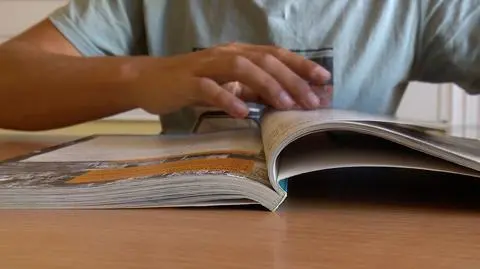 Szkoły mają problem z zakupem podręczników. "Dotacja od ministerstwa okazuje się niewystarczająca"