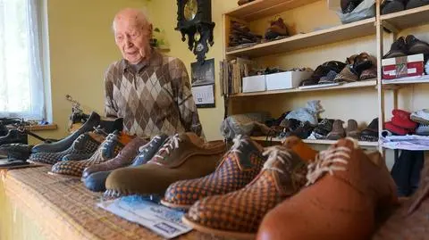 93-letni Józef Kania z Torunia jest szewcem od ponad 60 lat