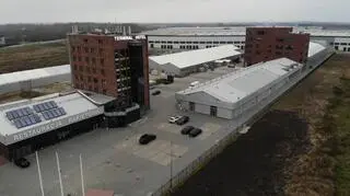 Teren, gdzie działał szpital tymczasowy dla pacjentów chorych na COVID-19