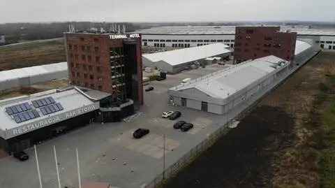 Teren, gdzie działał szpital tymczasowy dla pacjentów chorych na COVID-19