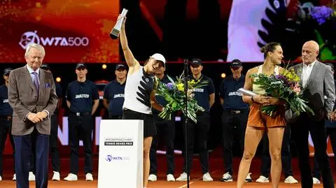 Iga Świątek wins Stuttgart Open second year in a row