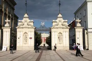 Autorzy raportu zauważyli, że pomimo funkcjonowania odpowiednich procedur na UW, 40,8 proc respondentów wskazało, że nie wie o ich obowiązywaniu 