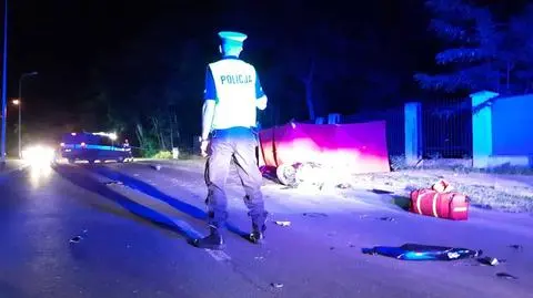 Motocyklista uderzył w ogrodzenie, zginął na miejscu