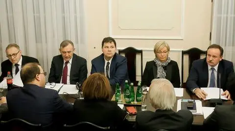 Tajemnicza piątka kandydatów