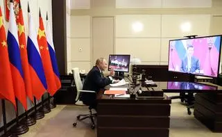 Putin i Jinping. Rozmowy w formie wideokonferencji. Zdjęcie z 15 grudnia 2021 roku 