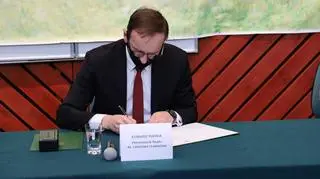 Wiceminister podpisał aneksy dla dwóch nadleśnictw