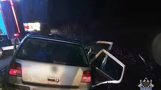 Stracił panowanie nad autem i uderzył w drzewo na drodze pomiędzy Strugą, a Starymi Bogaczowicami