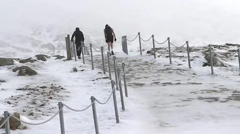 Niebezpiecznie na szlakach, uwaga na "szklane góry" 