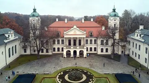 PALAC-ZAMOYSKICH