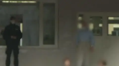 0210N176V NASTOLATKA