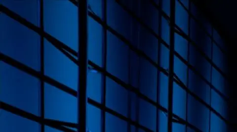 Co roku wiosną mam nasilenie alergii. Od kataru często robi mi się też kaszel. Skąd wiedzieć, czy to nasilenie alergii, czy koronawirus?