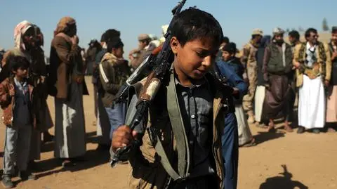 "W wieku zaledwie siedmiu lat były uczone, jak czyścić broń"