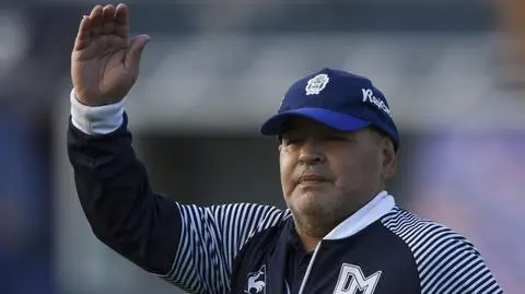 "Śledczy potwierdzili, lekarz Maradony sfałszował jego podpis"