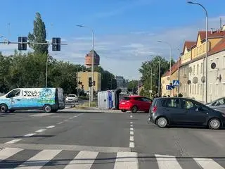 Zderzenie radiowozu z samochodem w Opolu