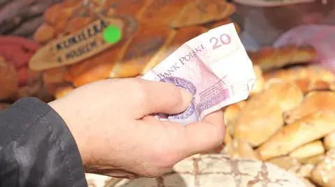 Jak oszczędzić na jedzeniu? Ekspertka wymienia trzy zasady