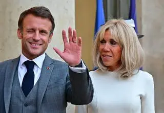 Macronowie pozwali publicystkę. Za fałszywe teorie o pierwszej damie