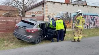 Zjechał z drogi i uderzył w budynek. Zginął na miejscu