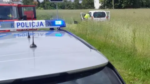 Auto mijało się z ciągnikiem