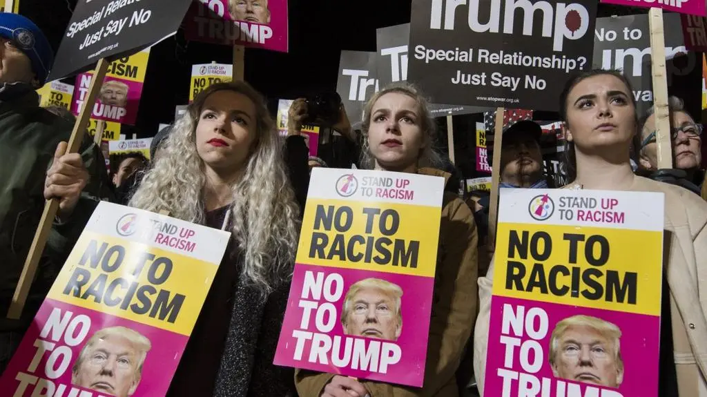 Nie dla rasizmu nie dla Trumpa. Protesty w europejskich stolicach