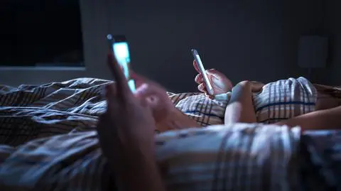 "Korzystanie z telefonu po godzinie 1 w nocy wiązało się z trzykrotnie większym ryzykiem"