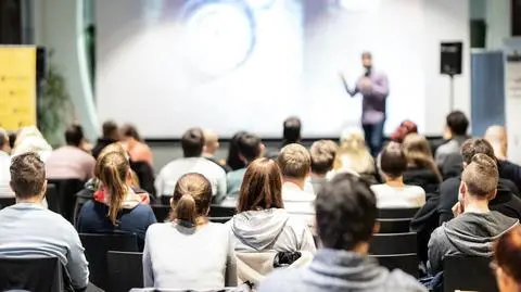 Jakie zasady w nowym roku akademickim? Resort zapowiada wytyczne, ale przypomina o "autonomii uczelni"