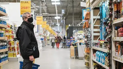 Duża sieć kupiła pięć sklepów po Tesco