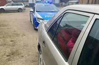 W aucie była dwuletnia dziewczynka