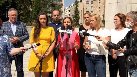 Urszula Zielińska o protestach na Krakowskim Przedmieściu 