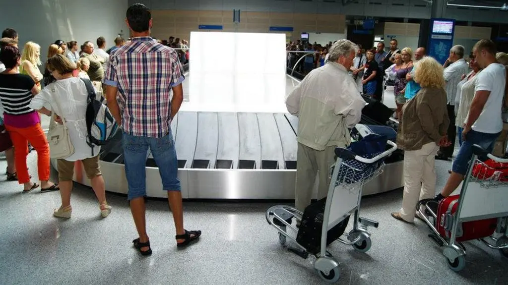 Pierwsi pasażerowie przylecieli z Egiptu