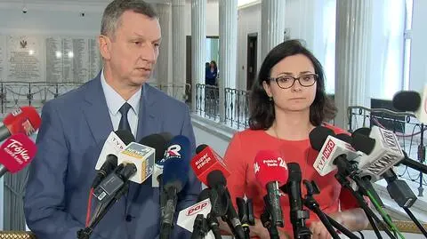 Halicki: Za prezesem podąża sztab ochroniarzy z teczkami. Przecież to nie serniczki