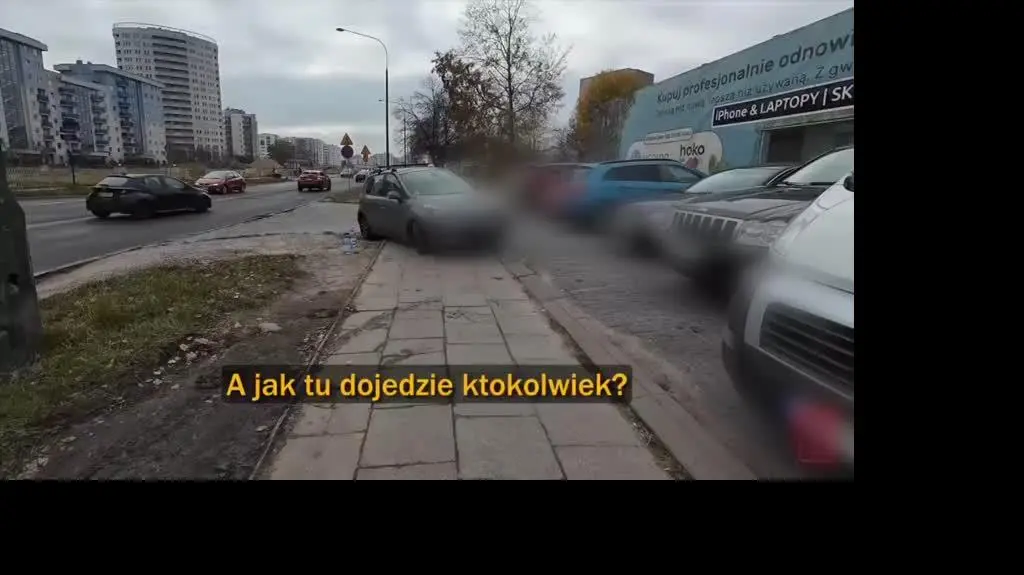 Chodnik jak droga, interwencja policjanta