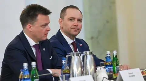 Szymon Hołownia i Karol Nawrocki na posiedzeniu Rady Bezpieczeństwa Narodowego