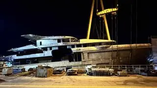 Nieudana próba wodowania jachtu