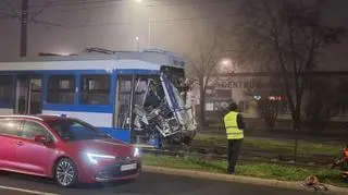 Usuwanie rozbitych tramwajów